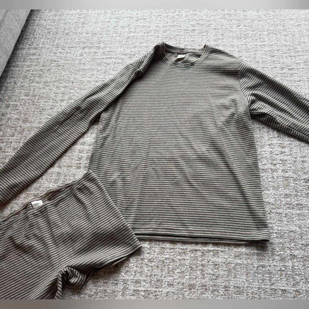 Milk stain Striped Long Sleeve Ribbed Top - Olive & Black